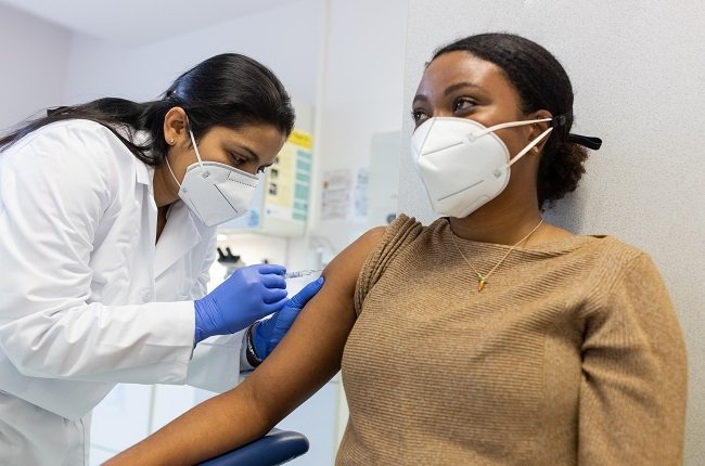 ANALYSIS | Jacqui Reed: Mandatory vaccine polices in the workplace – avoiding litigation