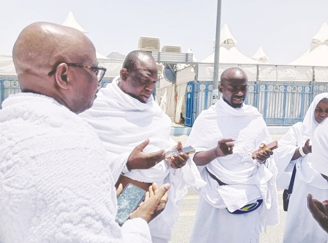 Nigerian pilgrims, others converge on Mount Arafat as hajj climaxes today